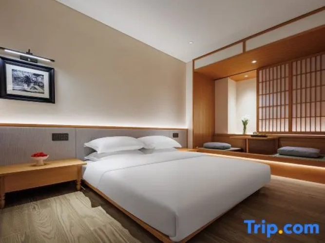 2 Bedrooms Deluxe Double room