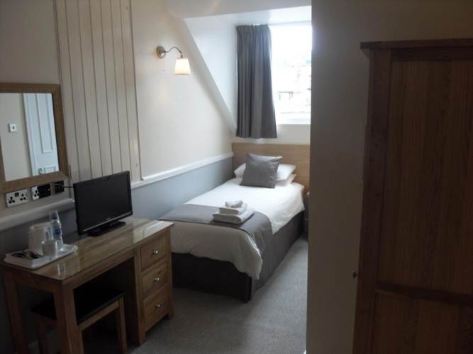 Standard Single room