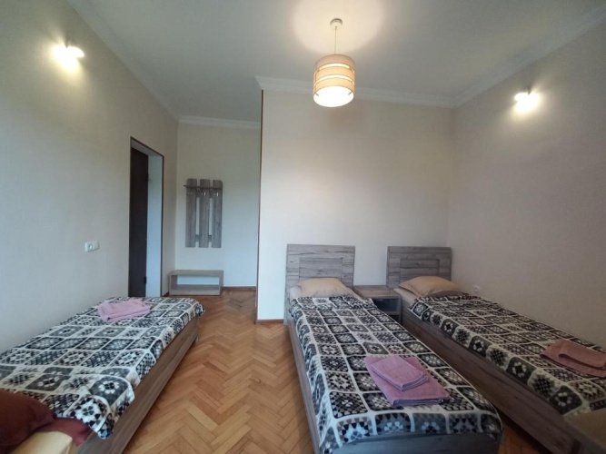Standard Triple room with balcony