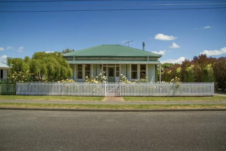 3 Bedrooms Cottage