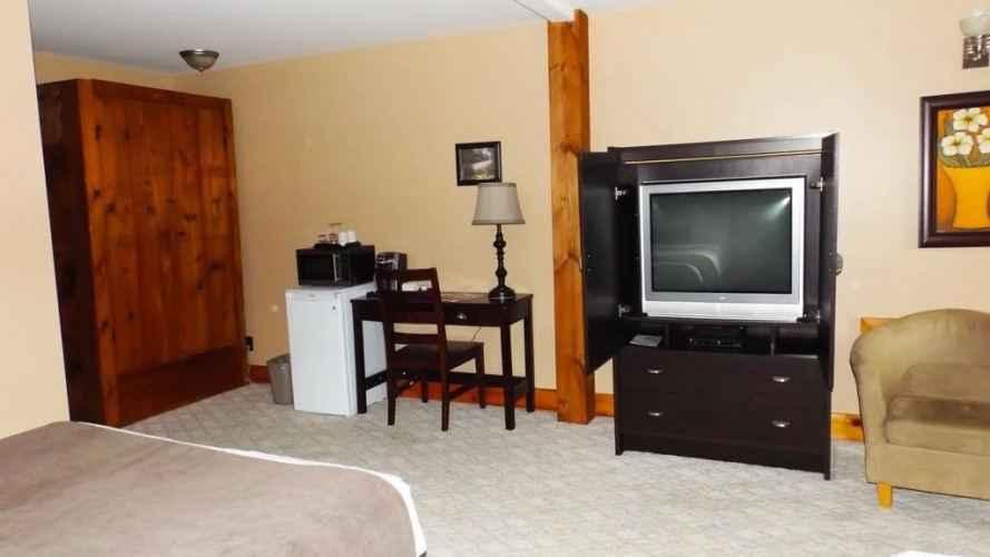 Timberland Inn