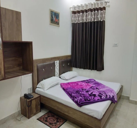 Hotel Sehmi's Best Rest Inn