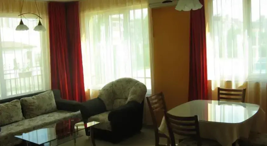 Hermes Apartments