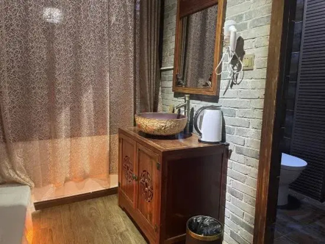 Bujian Busan Inn