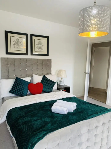 Charming 3-bed Apartment in London