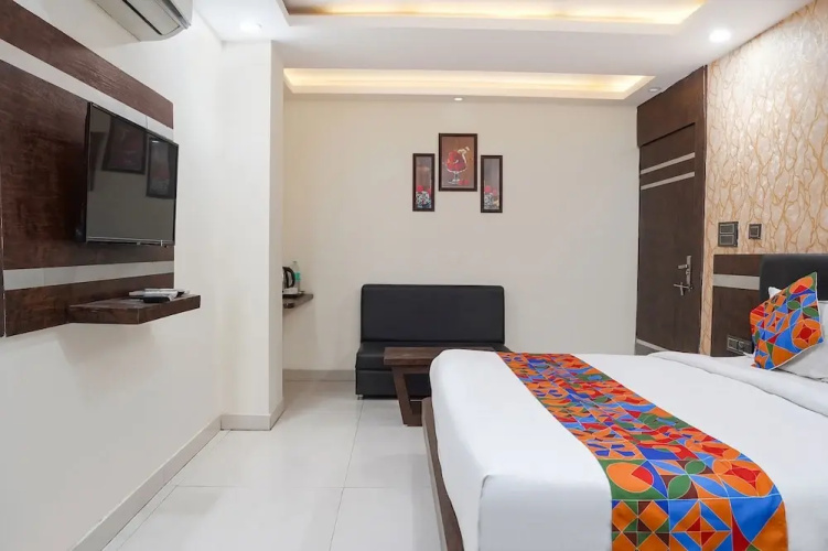 Fabhotel Jalsa Dlx