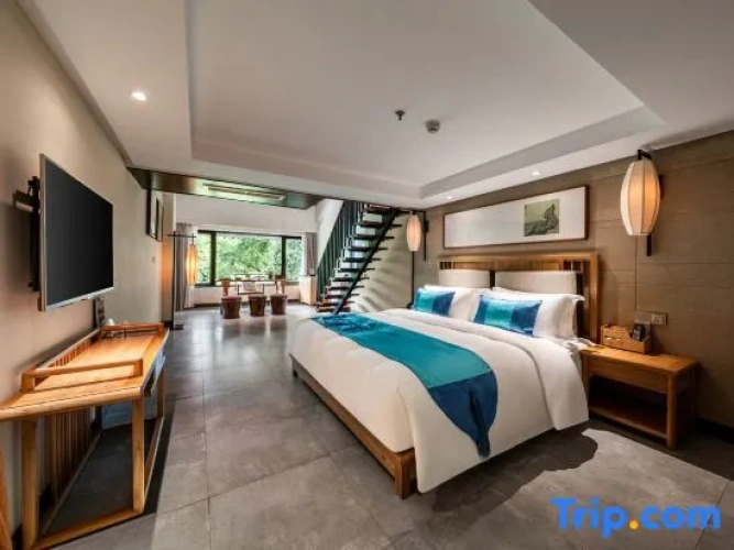 2 Bedrooms Deluxe Family Suite