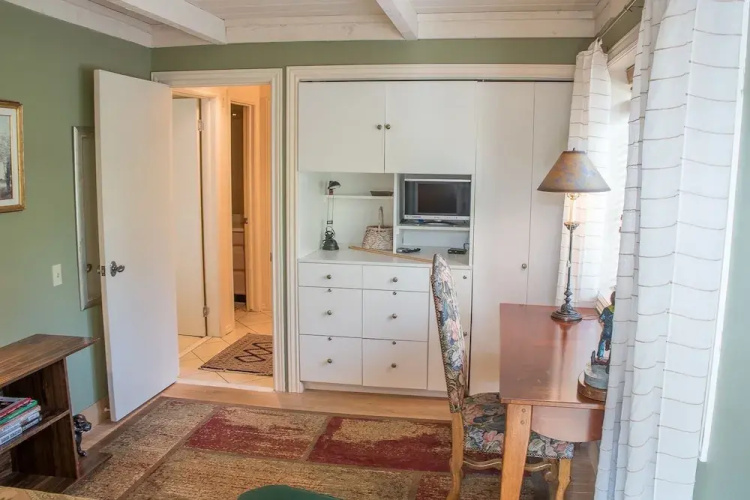 Atelier 1107 - 2 Br Condo