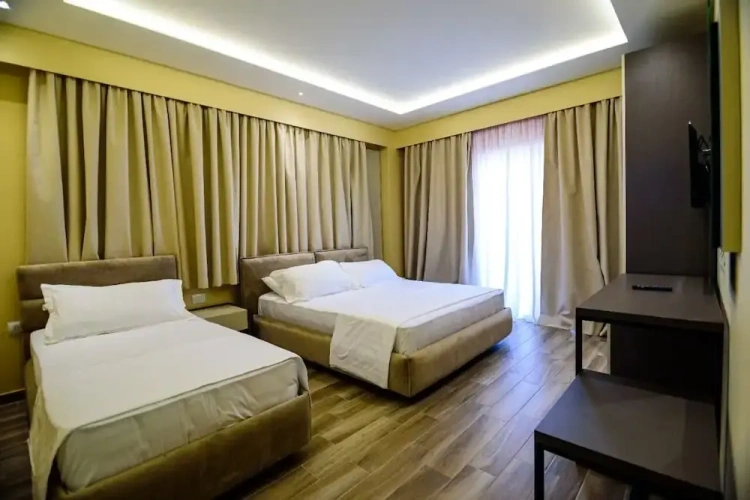Comfort Triple room with balcony and with garden view