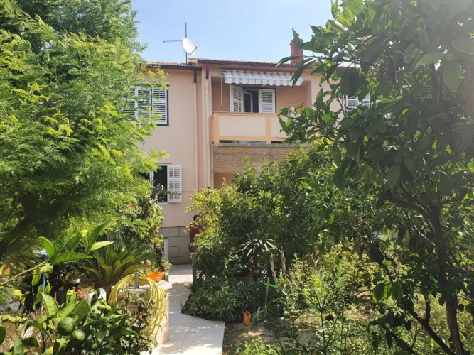 Apartments with a parking space Palit, Rab - 18681