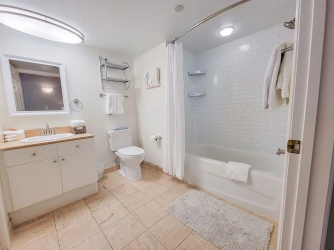 405 Brighton 2 Bedroom Condo