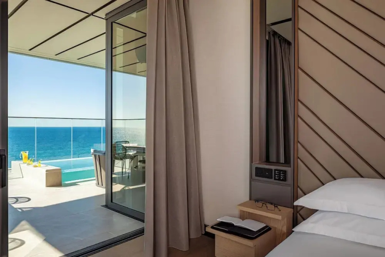 Amathus Residences