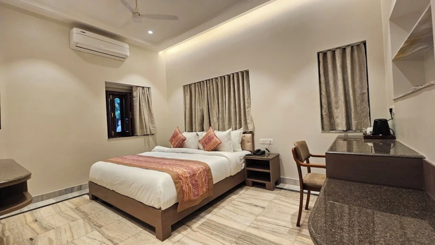 Luxury Double room with garden view
