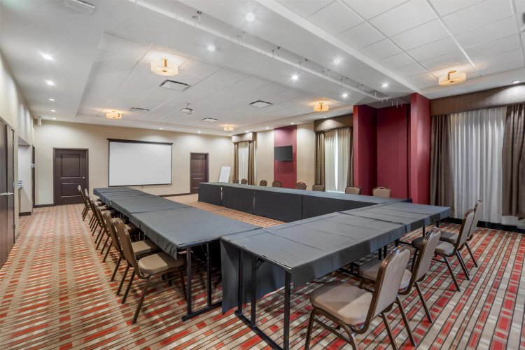 Best Western Plus Hinton Inn & Suites photo 19
