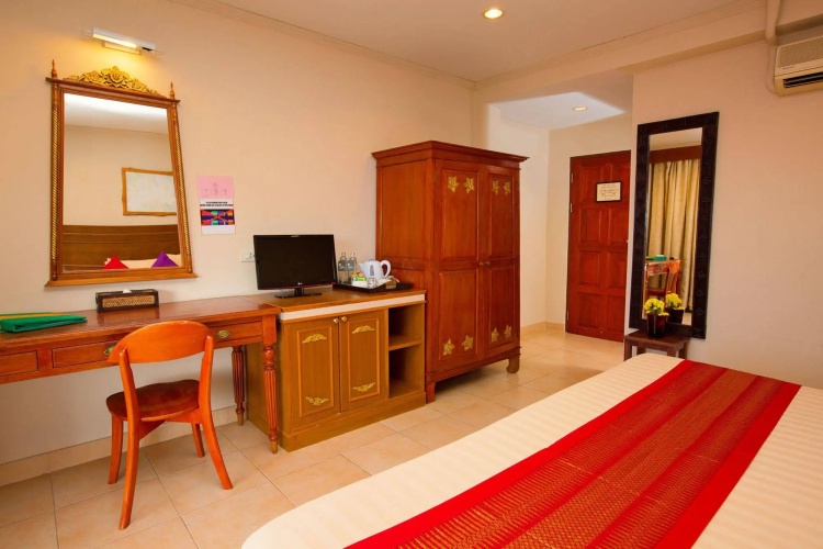 Sunset Beach Hotel - Adults Only