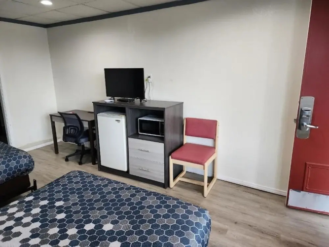 The Edyn Motel