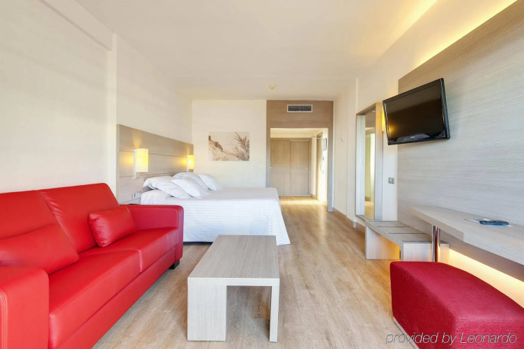 Occidental MargaritasOver view