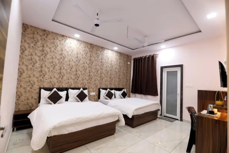 Shree Krishna Inn