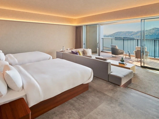 Superior Twin room with ocean view