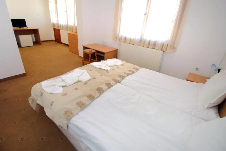 Standard Triple room with balcony