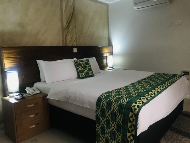 Airport West Hotel