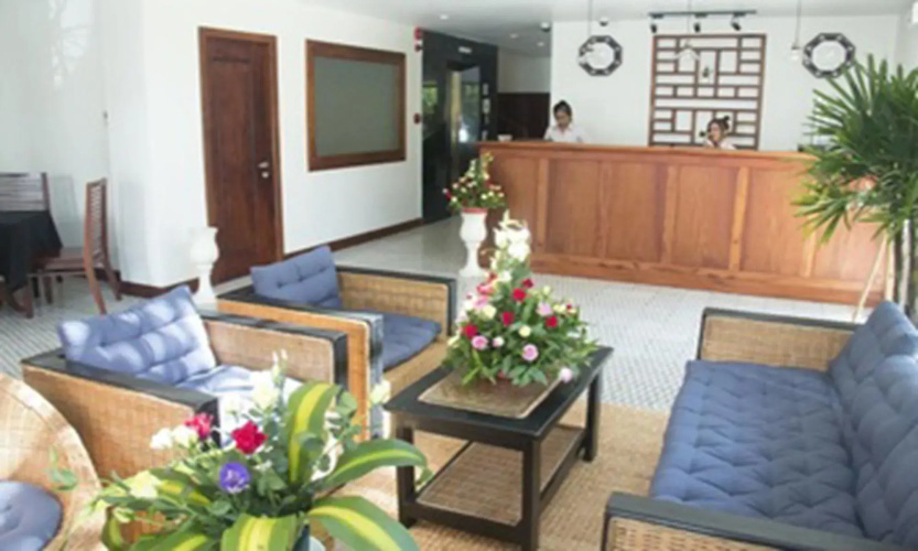 Day Sunrise Hotel