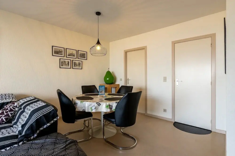 Seaview Apartment With Private Terrace