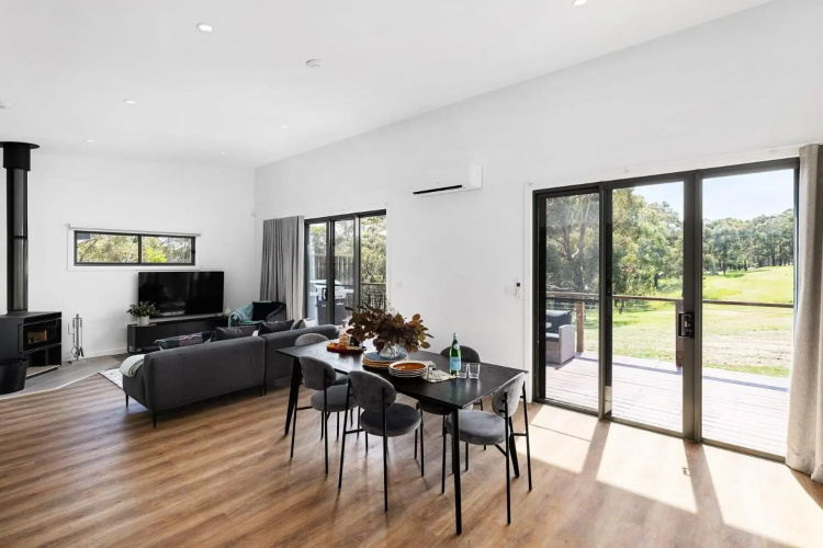 Banksia Villa