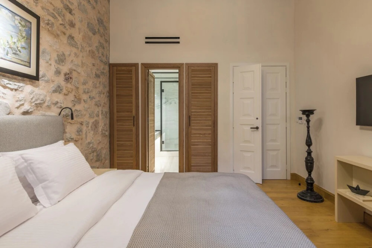 FOS Hydra residence
