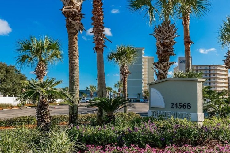 Tradewinds 102 1 Bedroom Condo