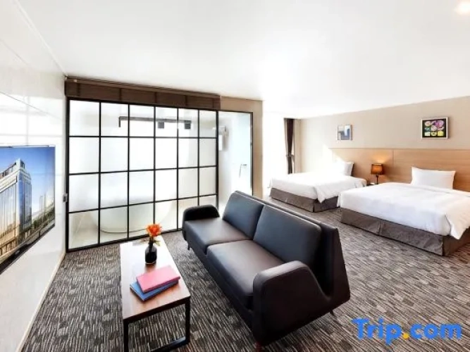 Double Suite