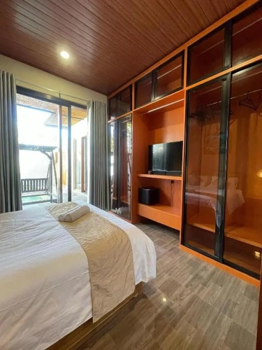 2 Bedrooms Villa