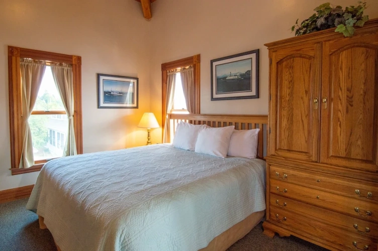 Deluxe Penthouse room with harbour view