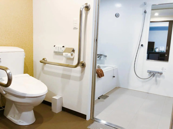 KUROMON Crystal Hotel