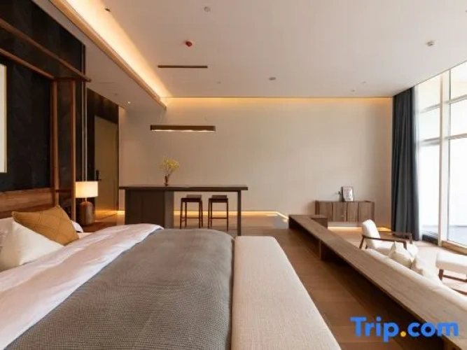 Suite with garden view