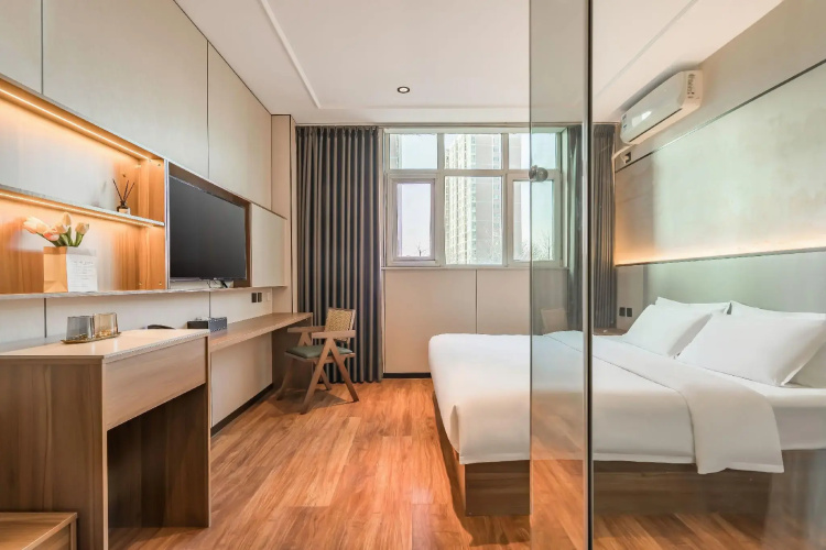 Hill Lily Hotel