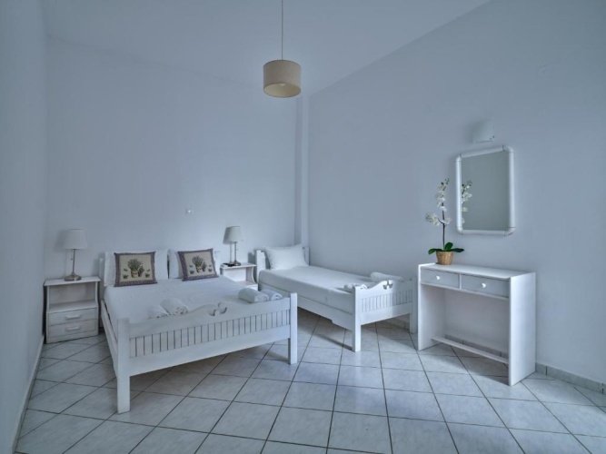 Standard Triple room with balcony and with view
