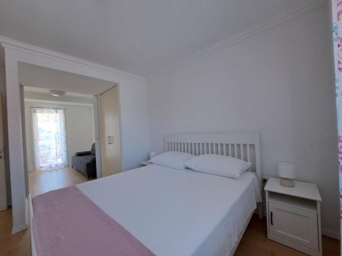 1 Bedroom Apartment with balcony