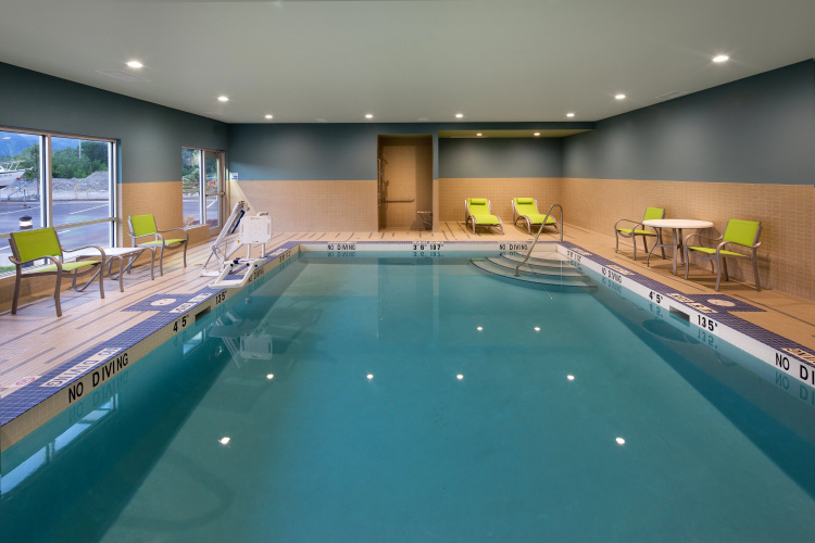 Holiday Inn Express & Suites Terrace photo 16