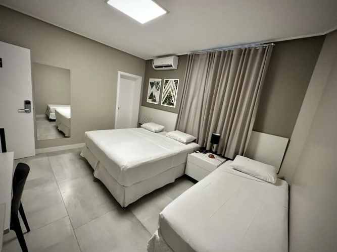 DM Hotel
