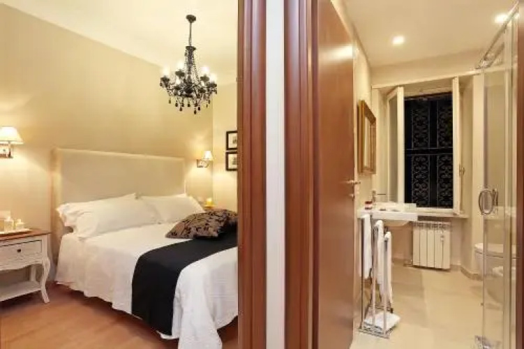 Via della Vite 2nd Floor Apartment