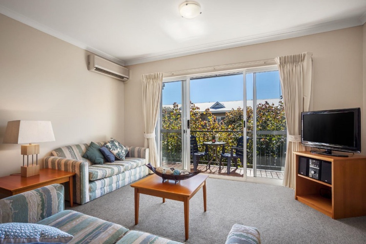 1 Bedroom Apartment with balcony