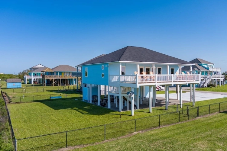 3 Bedrooms Cottage