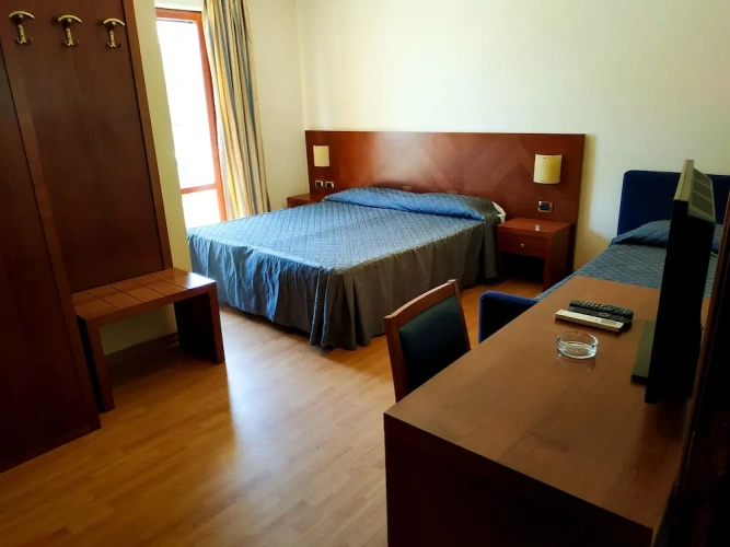 Standard Triple room with balcony