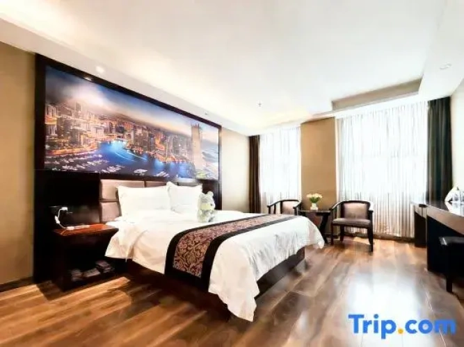 Quadruple Family Suite