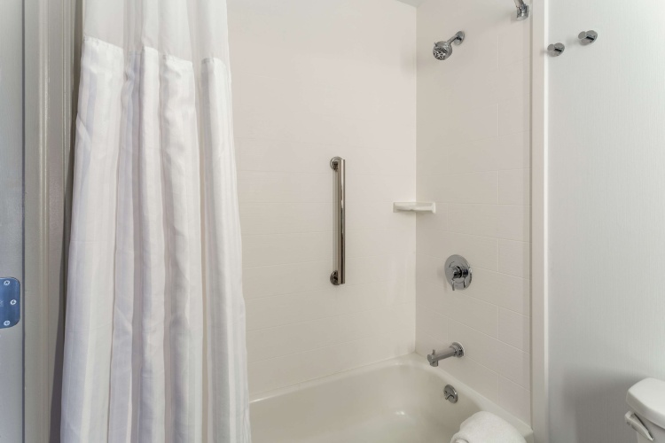 Hilton Garden Inn Chicago North Shore/Evanston photo 11