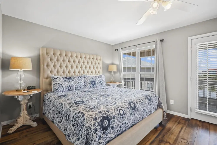 214 Shoreland