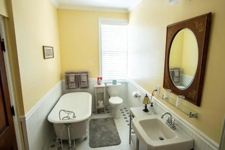 Valparaiso Inn Bed & Breakfast