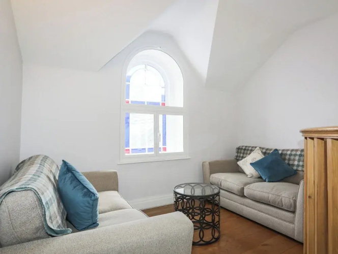 Harlech Apartments - Matholwch