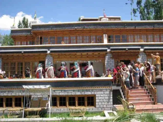 Silver Cloud Guest House